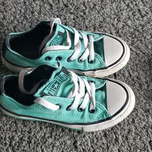 Girls Converse chuck Taylor all star size 11